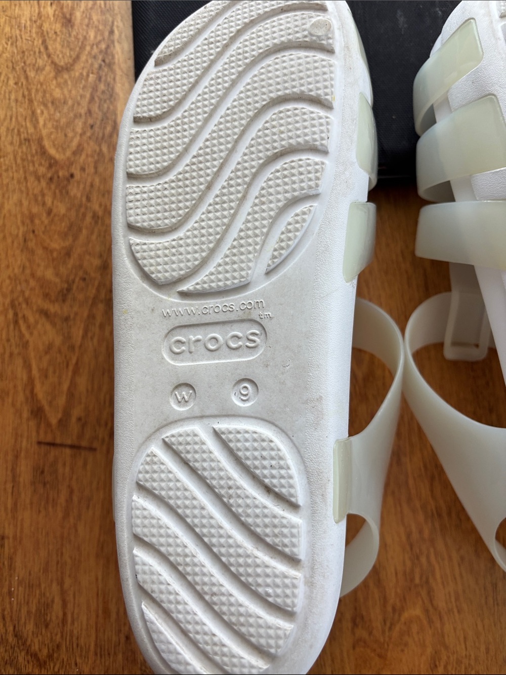 Women’s Crocs - Picture 5 of 6